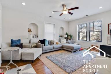 Main picture of 1819 W Leland Ave & 4653 N Wolcott Ave Apartments