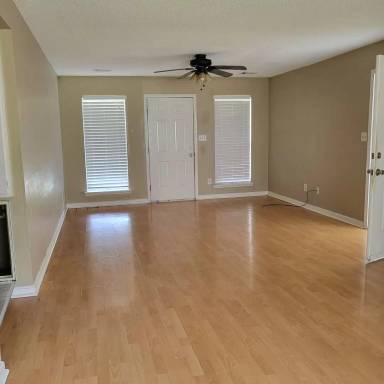 Main picture of 726 Macey St