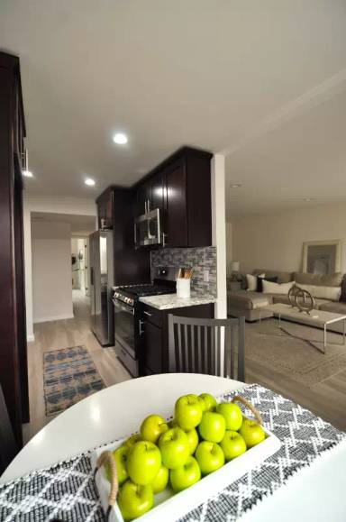 Main picture of 6650 Linda Vista Rd