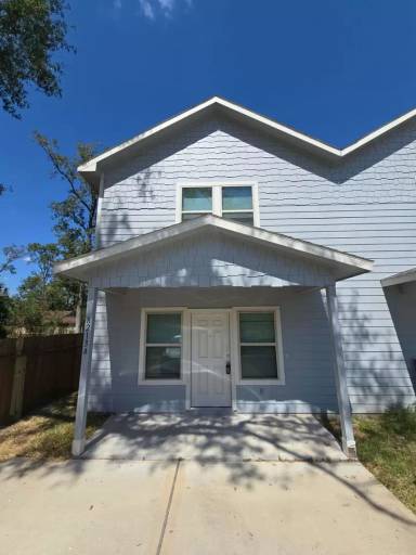Main picture of 8213 Gallahad St