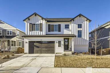 Main picture of 841 Boulder Peak Ave