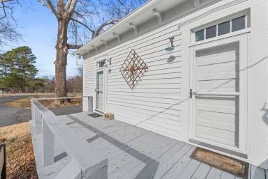 Main picture of 6415 Farmville Rd