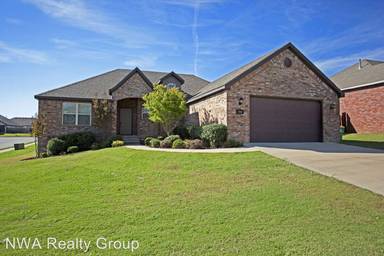 Main picture of 590 Sorrento Dr