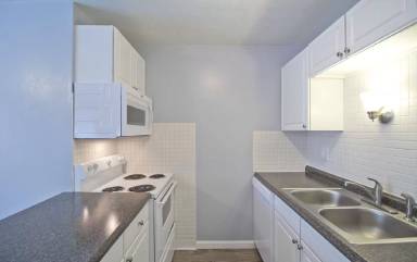 Main picture of The Pointe at Devon Court