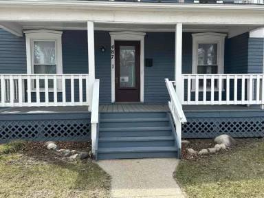 Main picture of 487 N Mill St