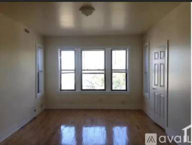 Main picture of 4757 W Marquette Rd