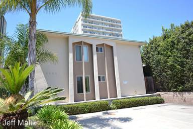 Main picture of 3936 Georgia St