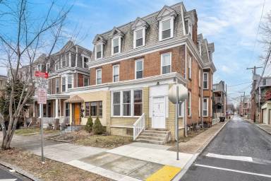 Main picture of 1821 N 2nd St