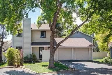 Main picture of 3500 Rolling Green Dr
