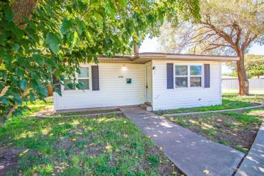 Main picture of 3721 31st St