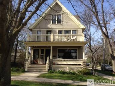 Main picture of 1404 Vilas Ave