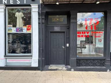 Main picture of 1317 Main St