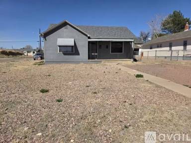 Main picture of 1003 E 5th St