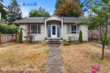 Main picture of 2505 Buker St SE