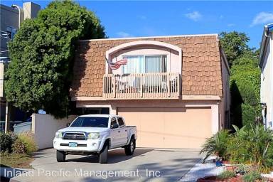 Main picture of 2422 Prospect Ave