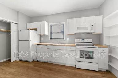 Main picture of 2435 Shelby St