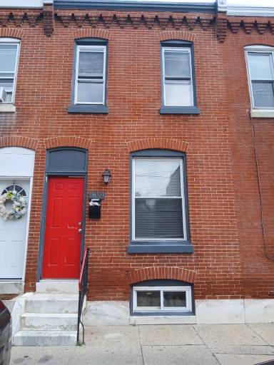 Main picture of 1859 E Wishart St