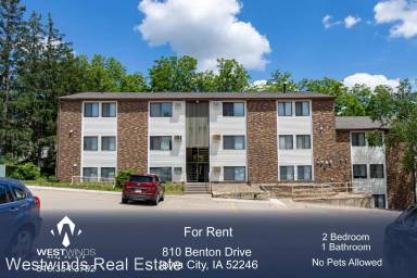 Main picture of 810 Benton Dr