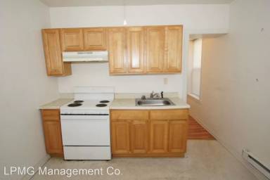 Main picture of 2439 W Jefferson St