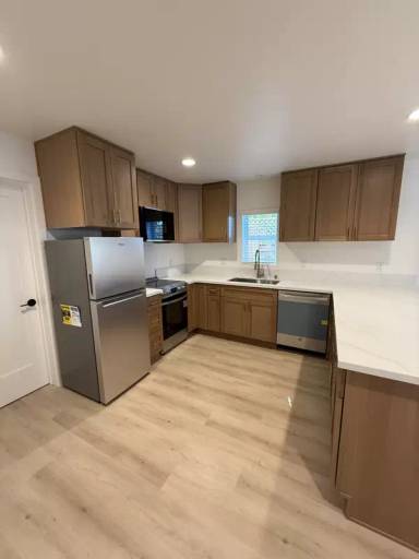 Main picture of 6649 Delbarton St