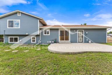 Main picture of 5063 W 70th Pl