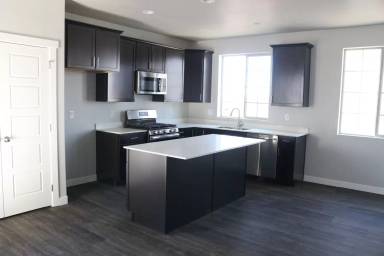 Main picture of 3275 W 1670 N