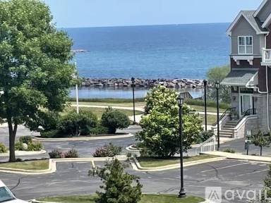 Main picture of 3862 S Lake Dr
