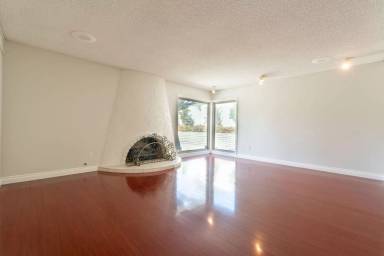 Main picture of 6415 Lochmoor Dr