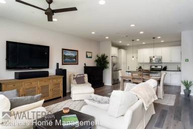 Main picture of 15927 Parkview Loop