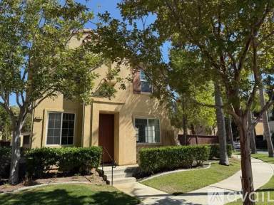 Main picture of 915 Mira Lago Way