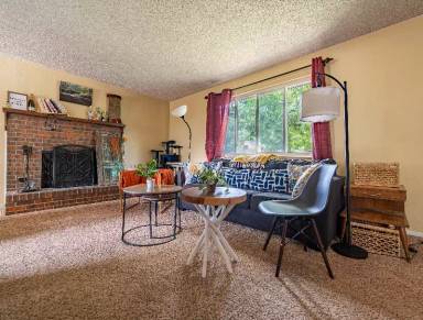 Main picture of 5831 W 110th Pl