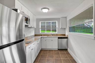 Main picture of 717 Kalb St SE