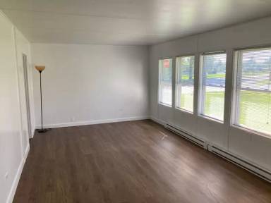 Main picture of 126 Rugar St