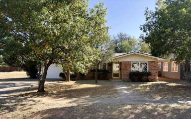 Main picture of 2215 36th St