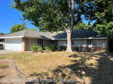 Main picture of 5445 Elsinore Way