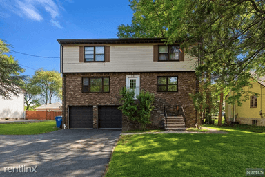 Main picture of 53 E Hudson Ave