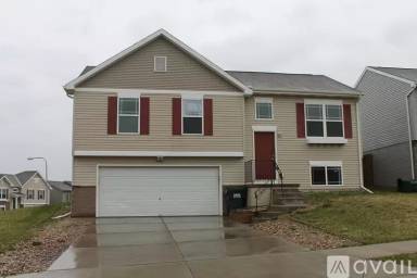 Main picture of 6960 N 89th St