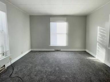 Main picture of 1014 E Adams St