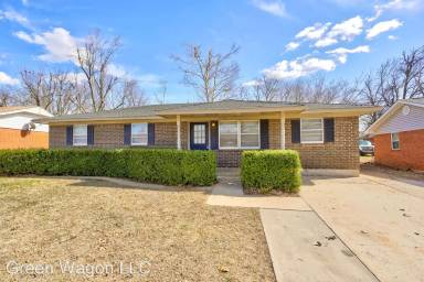 Main picture of 602 Noble Dr