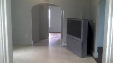 Main picture of 533 E 9th St