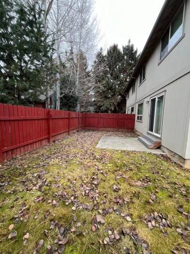 Main picture of 340 N Maple St