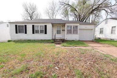 Main picture of 1426 Akron Dr