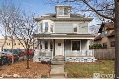 Main picture of 3017 Harriet Ave