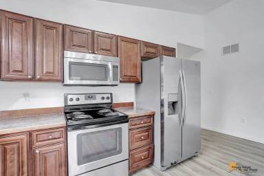 Main picture of 4006 W Marble Way