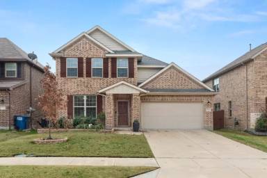 Main picture of 2696 Calmwood Dr