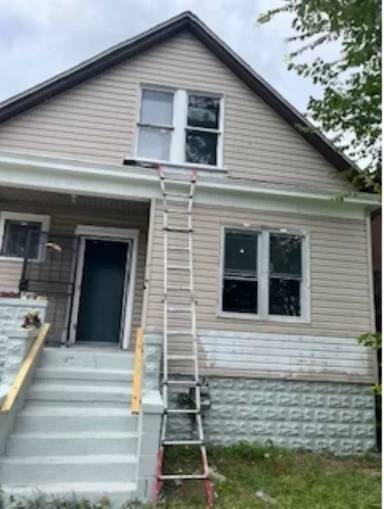 Main picture of 4753 Pennsylvania St