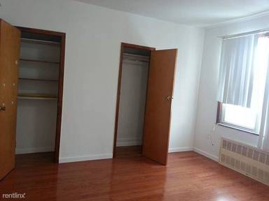 Main picture of 2022 W 5th St
