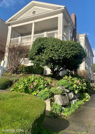 Main picture of 316 W Olympic Pl
