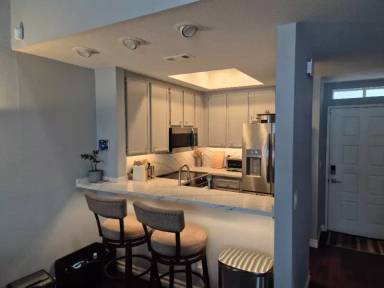 Main picture of 2208 River Run Dr