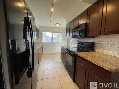 Main picture of 3600 N 5th Ave